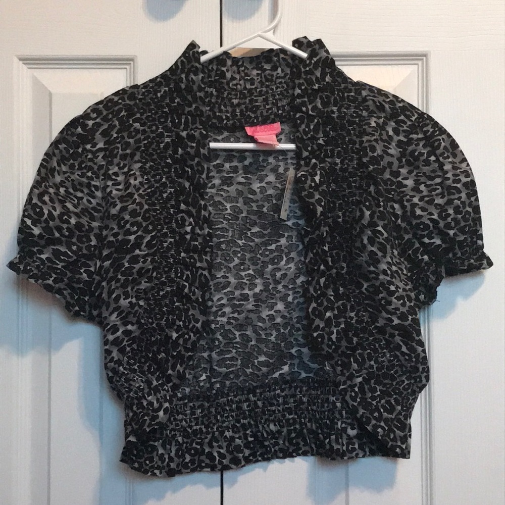 ✨Black leopard print sweater ✨